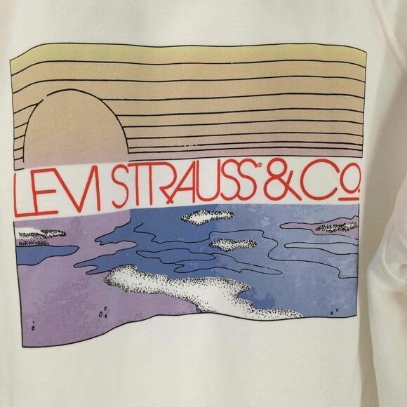 NWT Levis Hoodie White Long Sleeve Pullover Ocean Scene 100% Cotton M - Picture 3 of 6